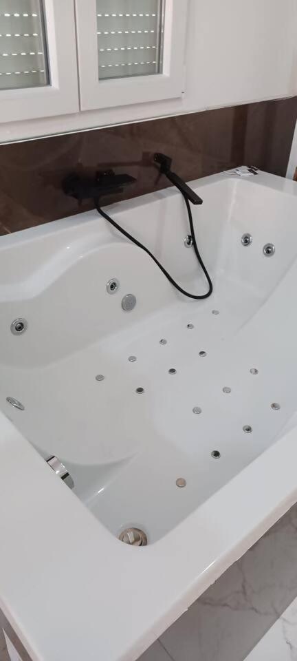 Urban Premium Jacuzzi Estudio Centrico Alicante Exterior photo