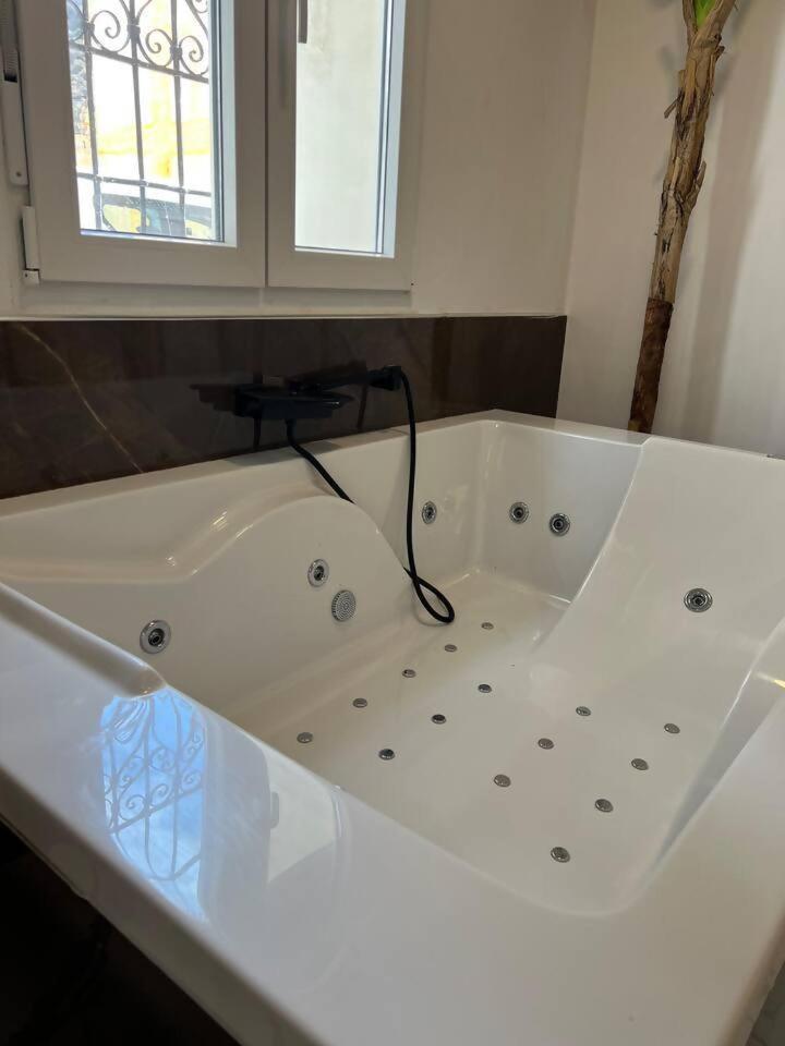 Urban Premium Jacuzzi Estudio Centrico Alicante Exterior photo